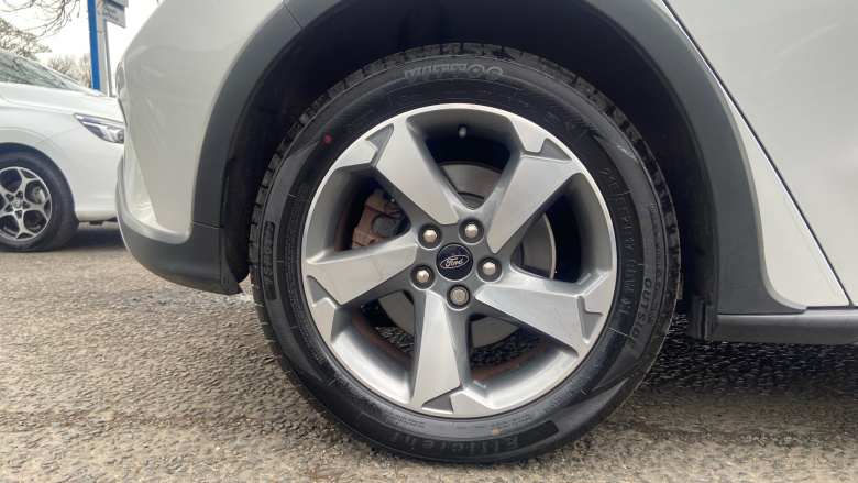 Ford Focus 1.0 EcoBoost 125 Active 5dr Petrol Hatchback